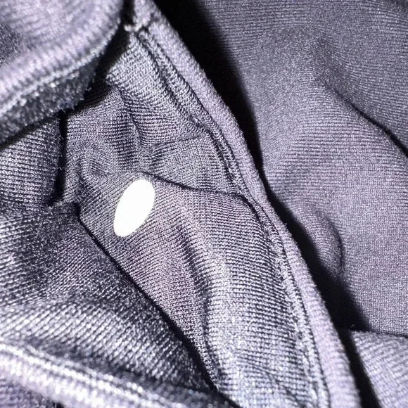 Lululemon‎ Black Polka Dot Crop Legging - Picture 4 of 4